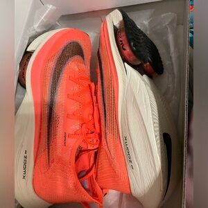 Nike Air Zoom Alphafly Next% men’s 8, womens 9.5